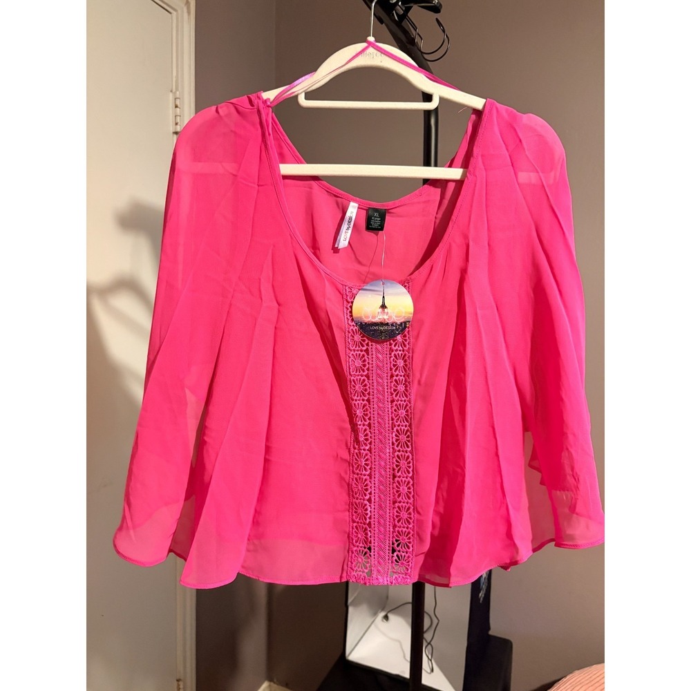 Love byDesign Pink Crochet Detail Flounce Top Sz L - NWT